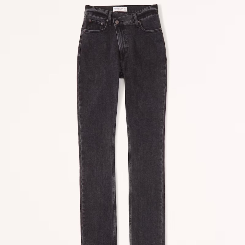 Ultra High Rise 90s Slim Straight Jean